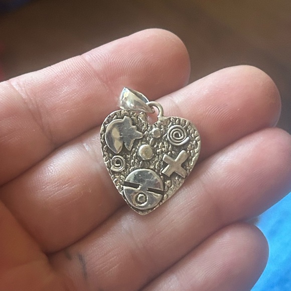 STERLING SILVER NATIVE AMERICAN SW PICTO STORY TELLER SUNGOD BEAR PENDANT .925 - Picture 1 of 10